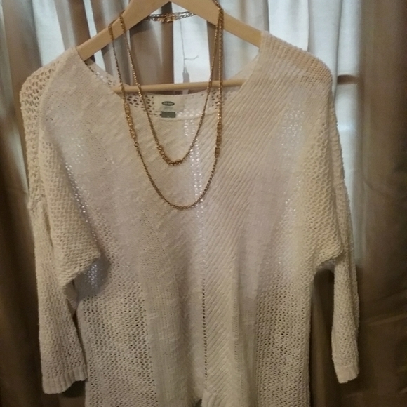 🌹Old Navy White Spring Sweater - Picture 2 of 5